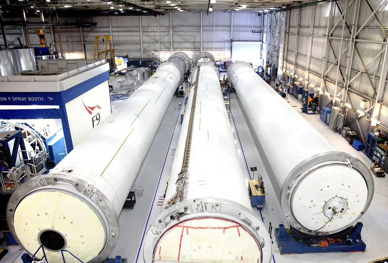 Rocket Lab отложила первый запуск Neutron до 2027 года из-за дефектов композитного купола